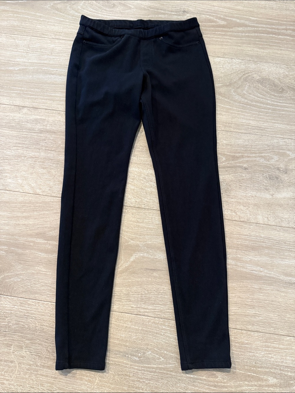 HUE Black Women's Slim Denim Pull-On pants